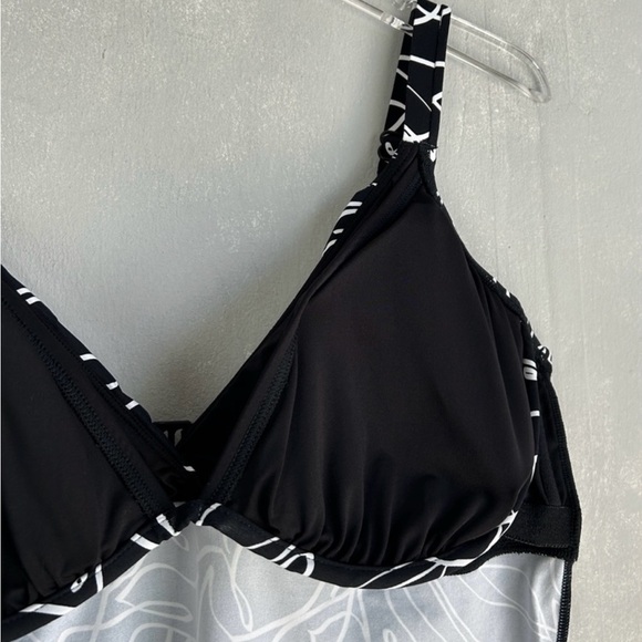 Sunsets Escape size 18 Vivian tankini wired black white tropical v-neck ruched - Picture 5 of 14